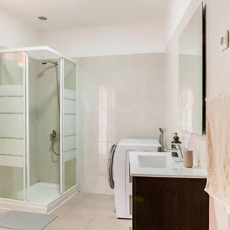 Relax In For 4 People With Terrace And Parking *