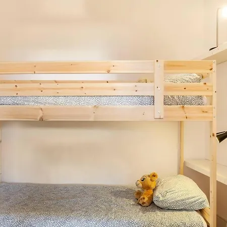 Appartement Relax In For 4 People With Terrace And Parking Lissabon