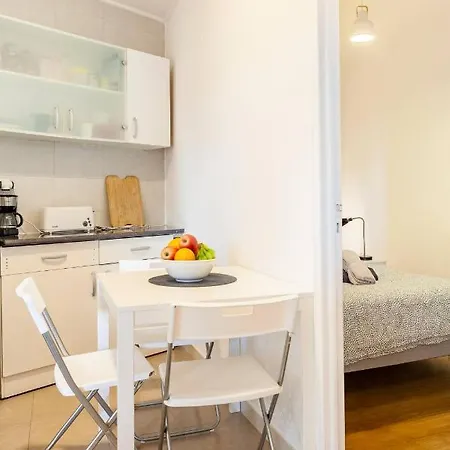 Apartmán Relax In For 4 People With Terrace And Parking
