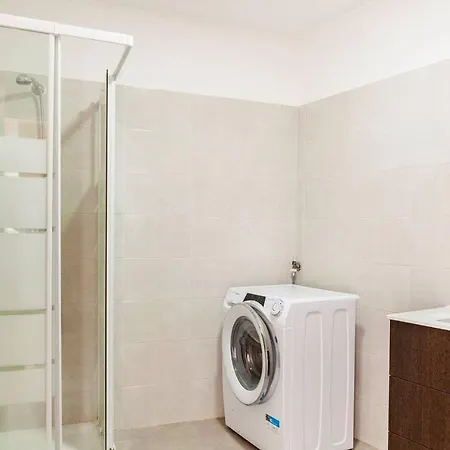Relax In For 4 People With Terrace And Parking * Lisbon
