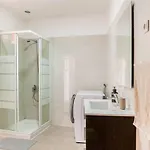 Relax In For 4 People With Terrace And Parking *