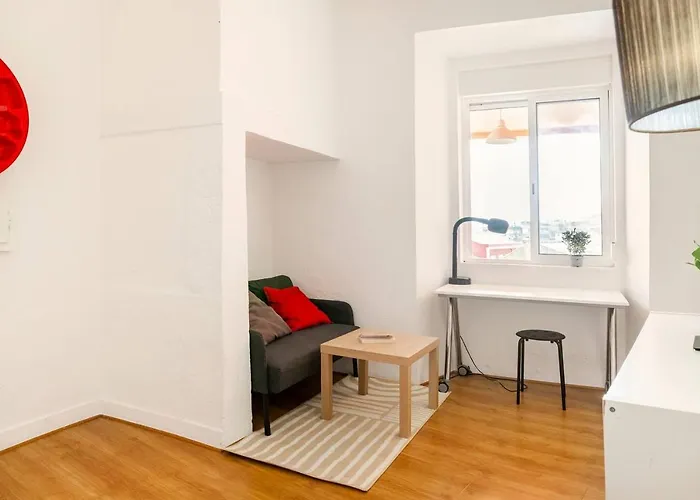 Relax In For 4 People With Terrace And Parking * Lisbon