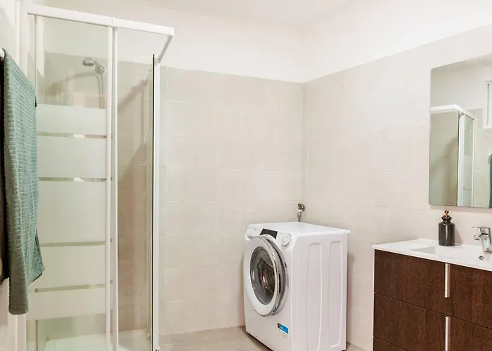 Relax In For 4 People With Terrace And Parking * Lisbon